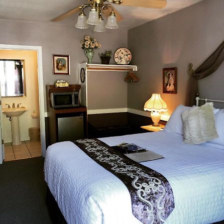 The Bent Elbow Hotel Silverton Esterno foto